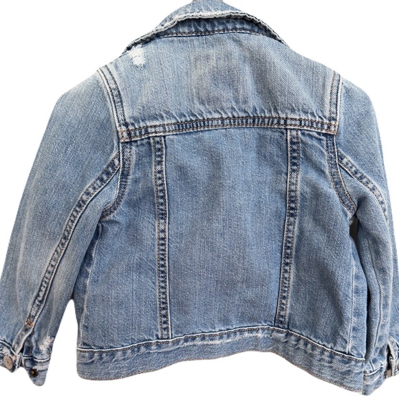 GAP Jean Jacket - Picture 2 of 4